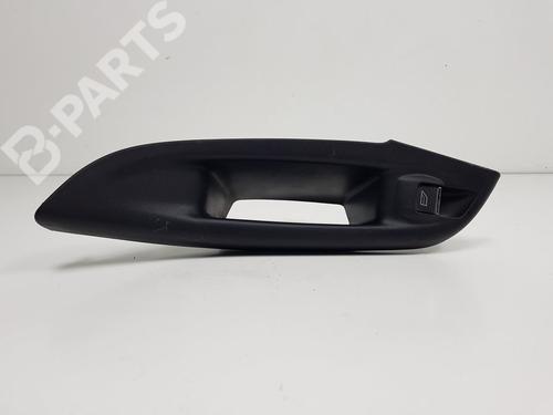 Used Left rear window switch Left rear window switch FORD FOCUS III 1.0 EcoBoost (125 hp) 11021797 11021797
