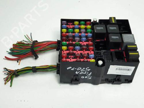 Used Fuse box FORD FIESTA V (JH_, JD_) 1.6 TDCi (90 hp) 6852557