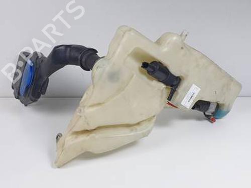 Used Windscreen washer tank AUDI A4 B8 Avant (8K5) 2.0 TDI (143 hp) 30278995