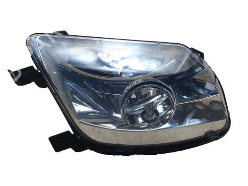 Used Left front fog light Left front fog light 37237690 37237690