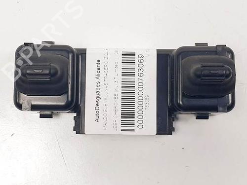 Used Left rear window switch Left rear window switch JEEP CHEROKEE (KJ) 3.7 Laredo (204 hp) 12372525 12372525