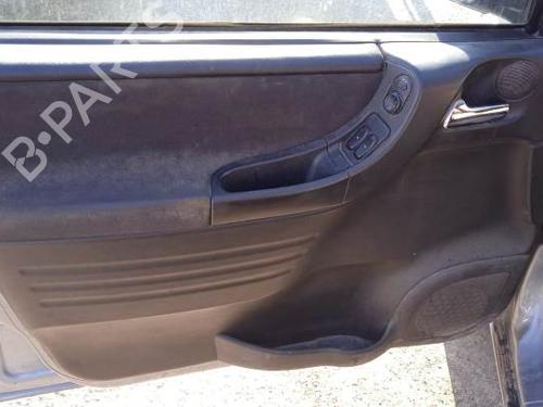 Sicherheitsgurt vorne rechts OPEL ZAFIRA A MPV (T98) 2.0 DTI 16V (F75) | BP8731510I25 