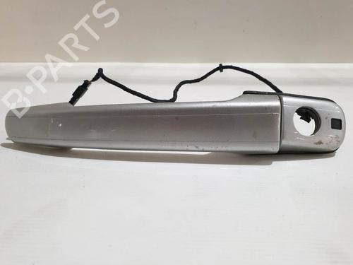 Used Front left exterior door handle Front left exterior door handle 6839974 6839974