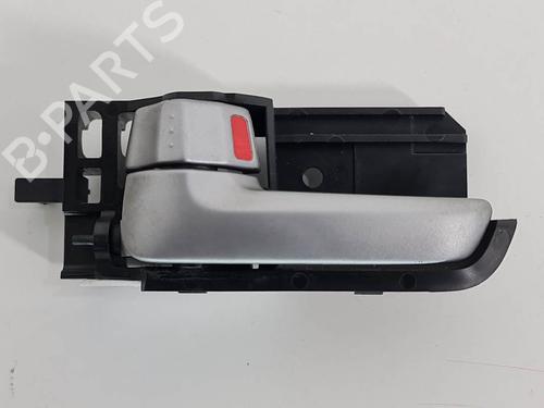 Used Rear left interior door handle Rear left interior door handle SUZUKI SWIFT III (MZ, EZ) 1.3 DDiS (RS413D) (75 hp) 6892035 6892035
