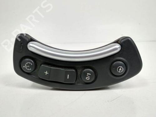 Used Steering wheel controls Steering wheel controls LAND ROVER RANGE ROVER III (L322) 4.2 4x4 (396 hp) 7278205 7278205