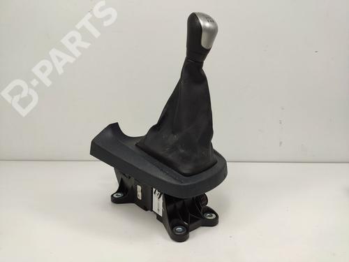 Used Manual gearbox selector Manual gearbox selector FORD FIESTA VI (CB1, CCN) 1.4 TDCi (70 hp) 10686578 10686578