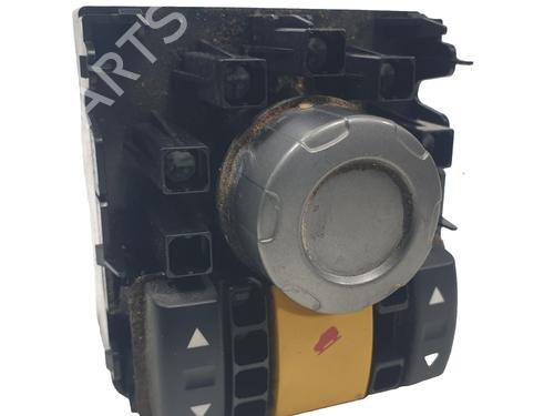 Used Switch Switch LAND ROVER RANGE ROVER SPORT I (L320) 2.7 D 4x4 (190 hp) 36661569 36661569
