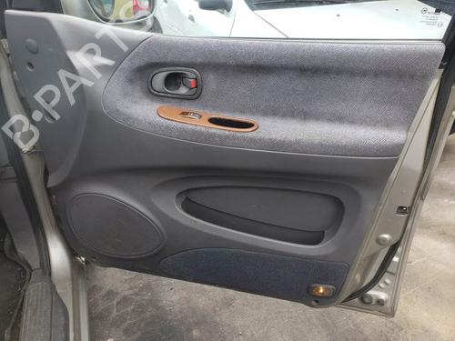 Warning switch KIA CARNIVAL I (UP, FL) 2.9 TDi | BP12380720I22 - Image 9