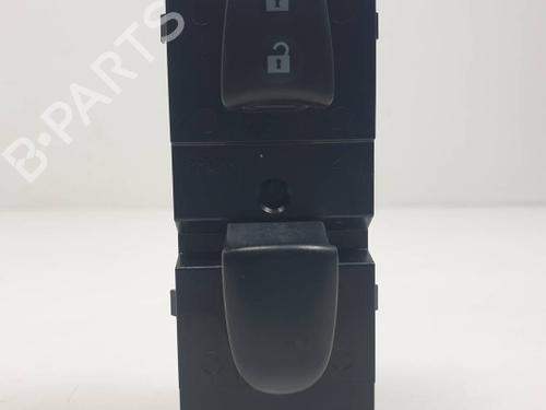 Used Right front window switch Right front window switch NISSAN JUKE (F15) 1.6 (117 hp) 40175847 40175847