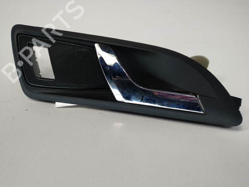 Used Rear right interior door handle Rear right interior door handle SKODA YETI (5L) 1.2 TSI (110 hp) 6861238 6861238