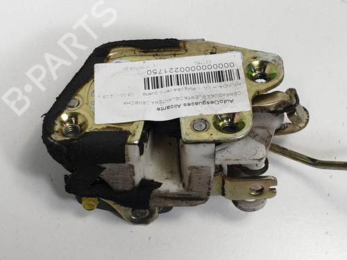 Used Front right lock HYUNDAI H-1 / STAREX Bus (A1) 2.5 TD 4WD (99 hp) 6856447