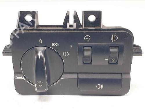 Used Headlight switch Headlight switch BMW 3 (E46) 316 i (105 hp) 17165481 17165481