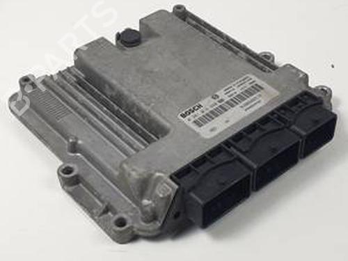 Used Engine control unit (ECU) RENAULT TRAFIC II Van (FL) 2.0 dCi 115 (FL01, FL0U, FL00, FL0H, FL0M) (114 hp) 30801057