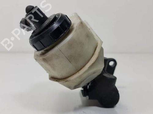 Brake master cylinder RENAULT MEGANE I Classic (LA0/1_) 2.0 i (LA07, LA0G) | BP6858519M77 