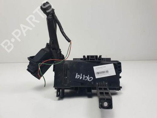 Used Fuse box NISSAN NAVARA NP300 (D40) 2.5 dCi (144 hp) 11271679