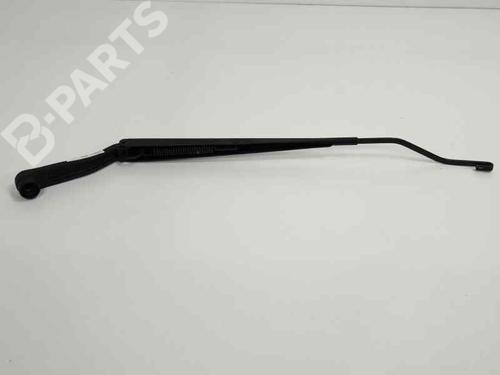 Front windshield wiper arm KIA SORENTO I (JC) 2.5 CRDi 4WD | BP6849090C143 
