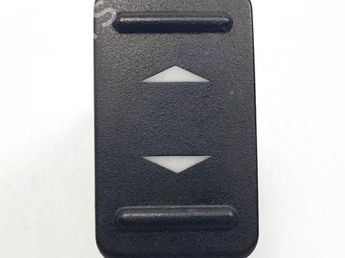 Used Right front window switch Right front window switch FORD MONDEO IV Saloon (BA7) 2.0 TDCi (140 hp) 18240223 18240223
