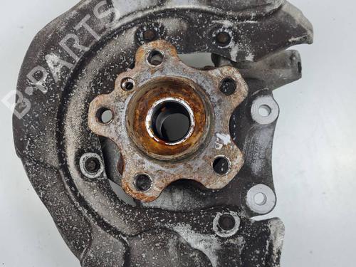 Used Right rear steering knuckle Right rear steering knuckle BMW 5 (G30, F90) 520 d (190 hp) 40176072 40176072