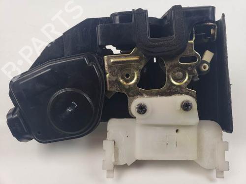 Front left lock HYUNDAI ELANTRA III Saloon (XD) 1.6 | BP25433375C98 