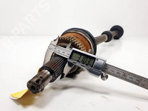 Right front driveshaft KIA SPORTAGE II (JE_, KM_) 2.0 CRDi 4WD | BP15963442M39 