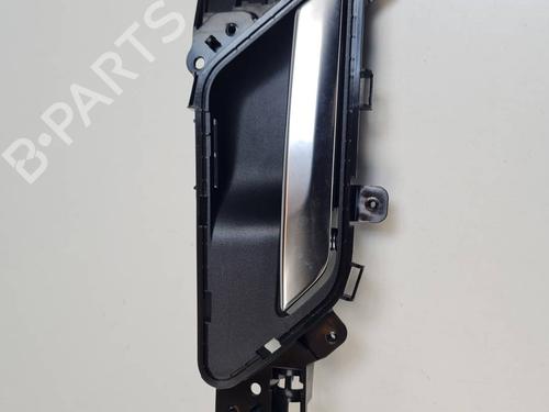 venstre-bagtil-invendig-handtag-jaguar-xe-x760-2015-34712268 main image