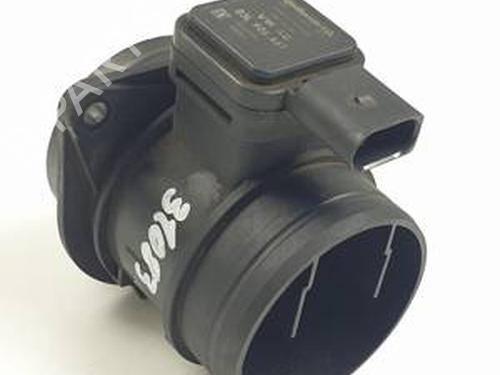 Used Mass air flow sensor SEAT LEON (1P1) 1.6 TDI (105 hp) 30292377