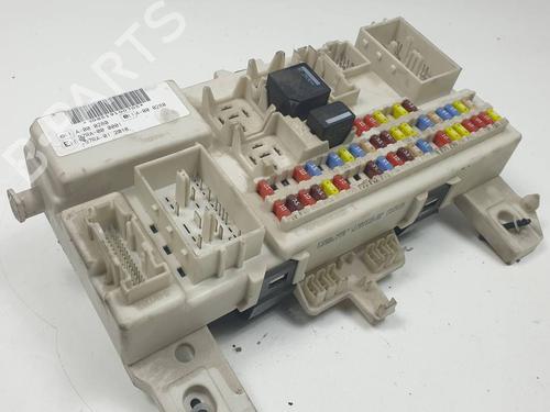 Used Fuse box Fuse box FORD FOCUS II (DA_, HCP, DP) 1.6 (100 hp) 35749687 35749687