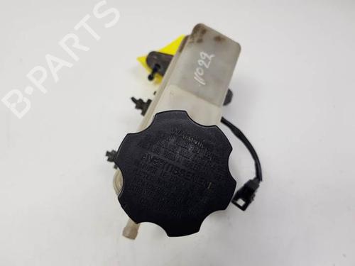 Brake master cylinder HYUNDAI H-1 / STAREX Bus (A1) 2.5 TD 4WD | BP11753841M77 