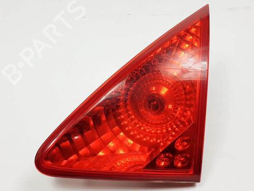 Used Right tailgate light Right tailgate light 18350178 18350178