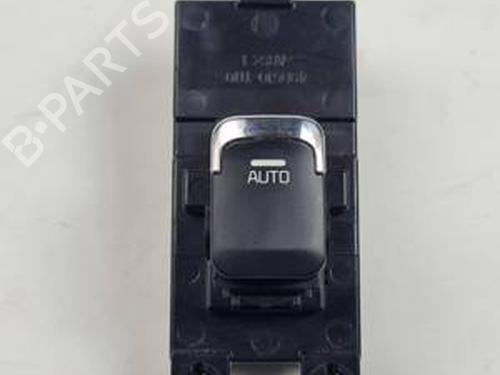 Used Right front window switch KIA CEE'D (JD) 1.0 T-GDI (100 hp) 30313333