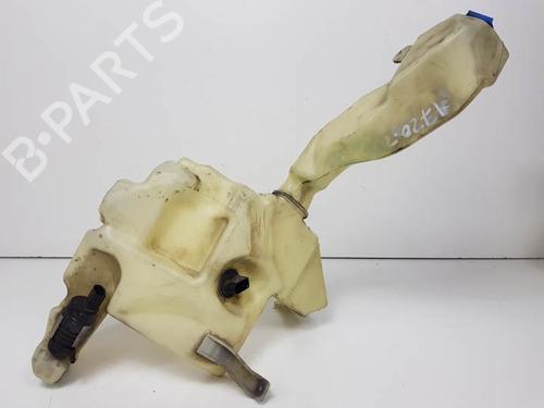 Used Windscreen washer tank VW PASSAT B5.5 (3B3) 1.9 TDI (130 hp) 8956588