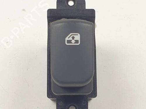 Used Right rear window switch Right rear window switch KIA CARENS III MPV (UN) 2.0 CRDi 140 (140 hp) 27885575 27885575
