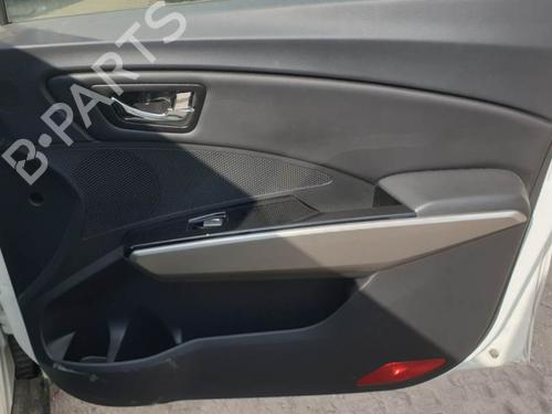 Switch SSANGYONG XLV SUV e-XGi 160 | BP15527501I30  - Image 8