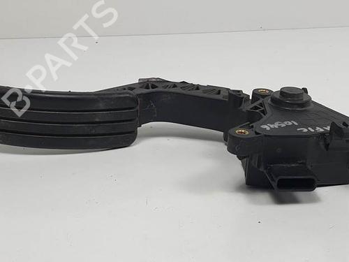 Used Pedal RENAULT TRAFIC III Van (FG_) 1.6 dCi 120 (FGMB, FGMC) (120 hp) 11807559