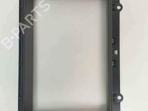 BP29989937I30 main image