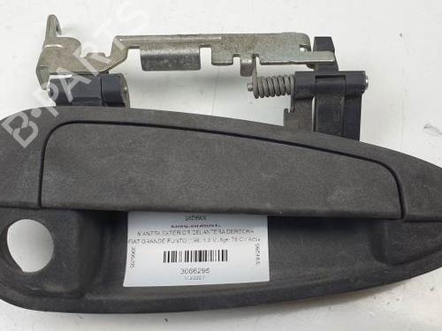 Used Front right exterior door handle FIAT GRANDE PUNTO (199_) 1.3 D Multijet (75 hp) 26899999