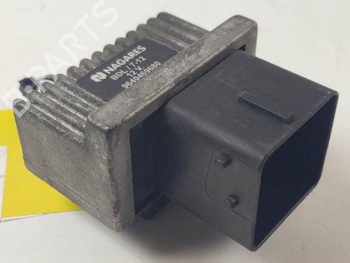 Used Electronic module RENAULT TRAFIC II Bus (JL) 2.5 dCi 145 (JL0J) (146 hp) 29272072