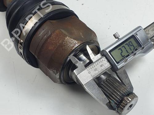 Left front driveshaft HYUNDAI i30 Estate (GD) 1.6 CRDi | BP29907972M38