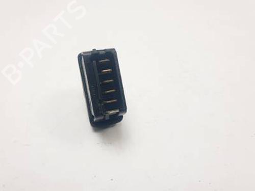 Right front window switch RENAULT KANGOO (KC0/1_) 1.5 dCi (KC07) | BP30896364I26