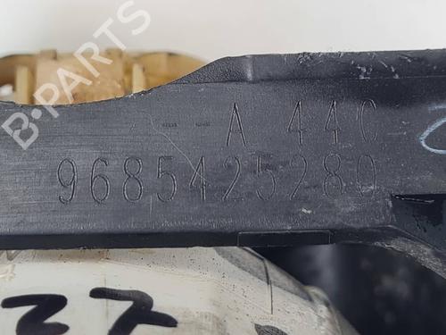 Right front fog light CITROËN C3 II (SC_) 1.2 VTi 82 | BP34514087C31 - Image 3