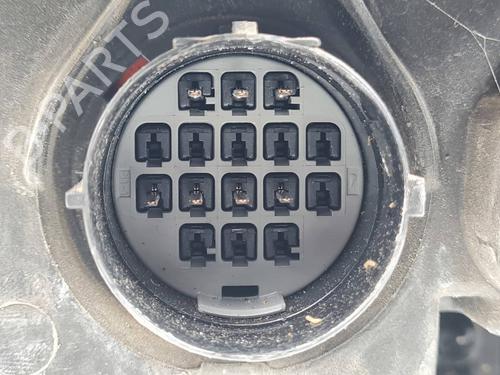 Right headlight LAND ROVER DISCOVERY IV (L319) 3.0 SDV6 4x4 | BP30586111C29 - Image 3