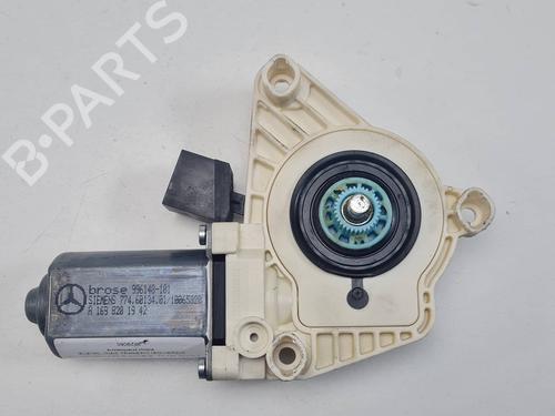 Used Left rear window motor Left rear window motor MERCEDES-BENZ B-CLASS Sports Tourer (W245) B 170 (245.232) (116 hp) 34512634 34512634