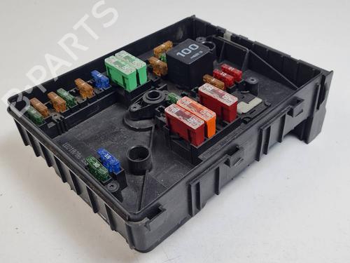 fuse-box-vw-golf-plus-v-5m1-521-2004-2005-2006-2007-2008-2009-2010-2011-2012-2013-36963268 main image