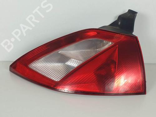 Højre baglygte Højre baglygte RENAULT MEGANE II (BM0/1_, CM0/1_) 1.5 dCi (BM0F, BM0T, BM2B, CM0F, CM0T) (82 hp) 13090738 13090738