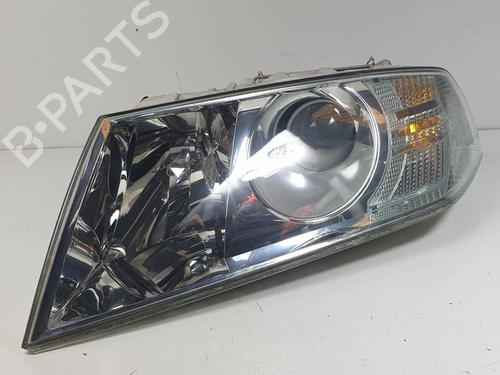 Used Left headlight SKODA OCTAVIA II (1Z3) 1.9 TDI (105 hp) 25117409