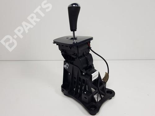 Used Automatic gearbox selector Automatic gearbox selector PEUGEOT 3008 I MPV (0U_) 1.6 HDi (112 hp) 10904457 10904457
