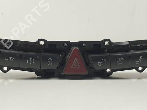 Used Warning switch Warning switch MERCEDES-BENZ S-CLASS (W220, V220) S 320 CDI (220.025, 220.125) (204 hp) 26282099 26282099