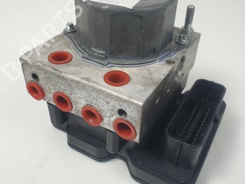 Used ABS pump ABS pump RENAULT CAPTUR I (J5_, H5_) 1.5 dCi 90 (J5N4, J5M5, J5MW, J5M6, J5AL, J5AJ) (90 hp) 30762962 30762962
