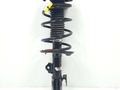 Used Right front shock absorber TOYOTA AURIS (_E18_) 1.4 D-4D (NDE180_, NDE180R) (90 hp) 16904895