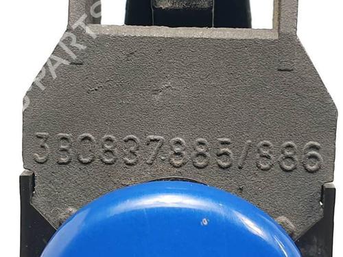 Front right exterior door handle VW GOLF IV (1J1) 1.8 | BP18262493C129 